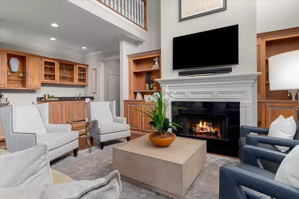 Living - 234 Pelham Dr, Brentwood, TN 37027 photo 6 of 7