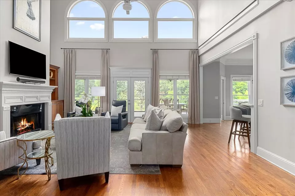 Living - 234 Pelham Dr, Brentwood, TN 37027 photo 1 of 7