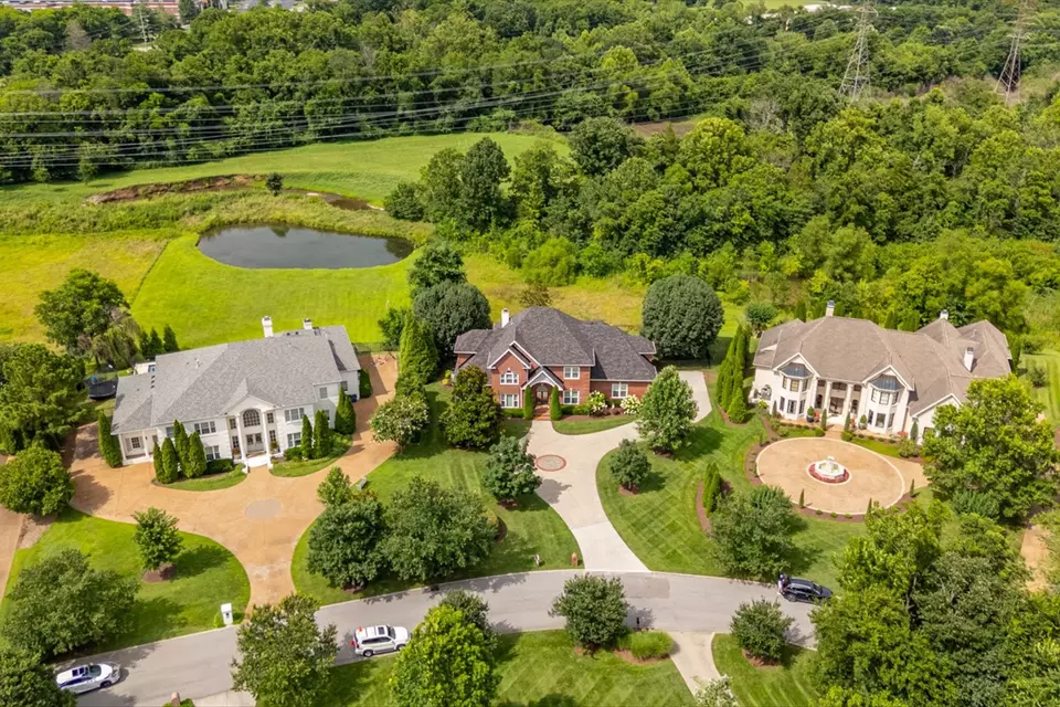 View/Area - 234 Pelham Dr, Brentwood, TN 37027 photo 2 of 5