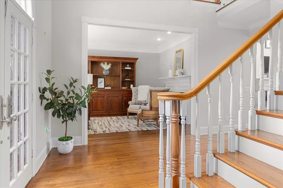 Entry Way - 234 Pelham Dr, Brentwood, TN 37027 photo 5 of 8