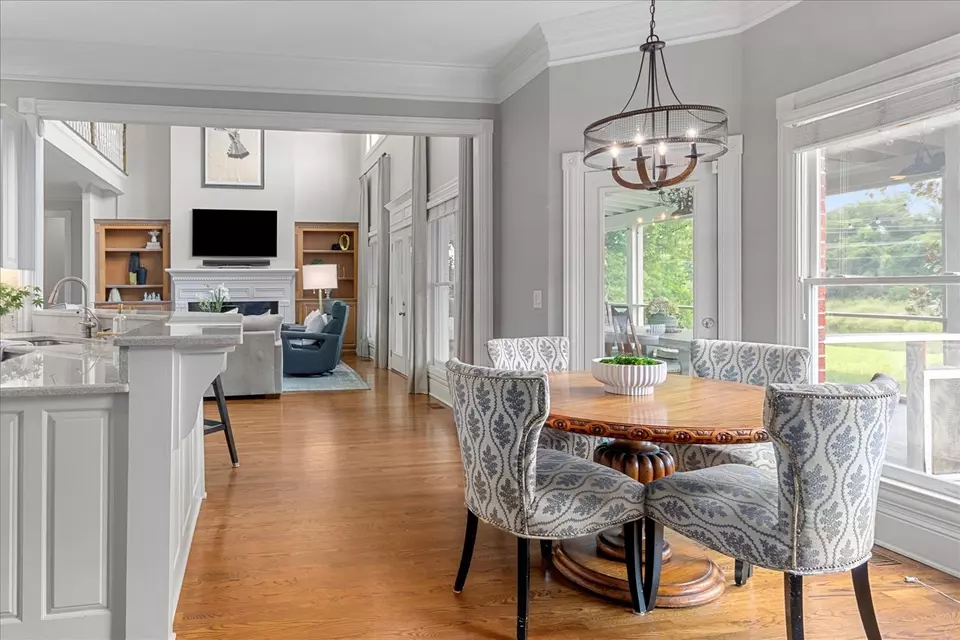 Dining - 234 Pelham Dr, Brentwood, TN 37027 photo 4 of 4