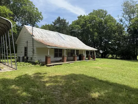 1035 Spur Rd, Decherd, TN 37324 photo 3