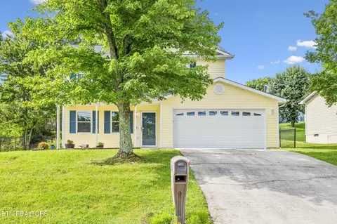 6054 Warrenpark Ln, Knoxville, TN 37912