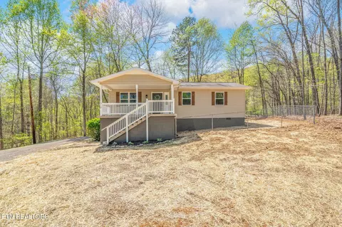 510 Sheldon Dr, Harriman, TN 37748