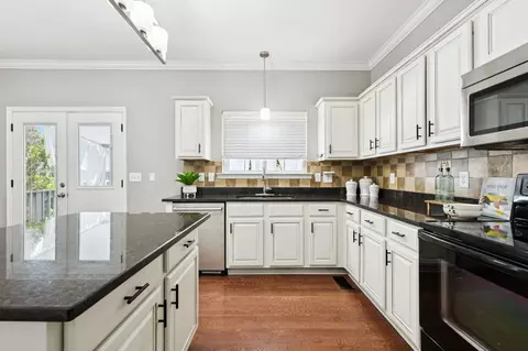 Kitchen - 6014 Thrush Ct, Spring Hill, TN 37174 photo 5 of 8
