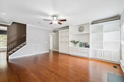 Living - 6014 Thrush Ct, Spring Hill, TN 37174 photo 7 of 7