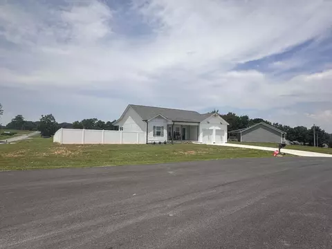 19 Emilys Way, Cadiz, KY 42211