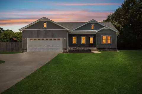 136 Blue Moon Rd, Dickson, TN 37055