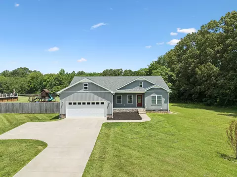 Exterior - 136 Blue Moon Rd, Dickson, TN 37055 photo 16 of 16