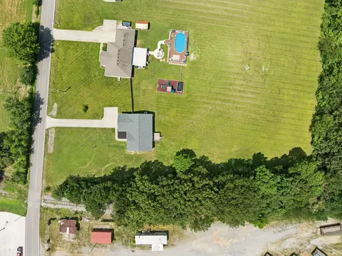 View/Area - 136 Blue Moon Rd, Dickson, TN 37055 photo 5 of 8