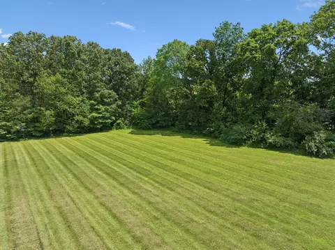 Exterior - 136 Blue Moon Rd, Dickson, TN 37055 photo 9 of 16