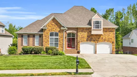 9677 Wiltshire Dr, Ooltewah, TN 37363