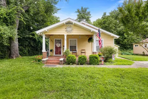 111 Bell St, Soddy Daisy, TN 37379