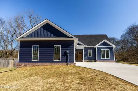 857 Hampton Place Cir, Loudon, TN 37774
