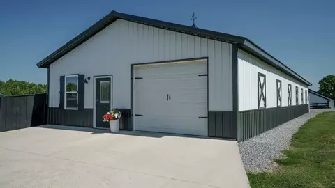Exterior - 211 Claypool Rd, Bethpage, TN 37022 photo 7 of 22