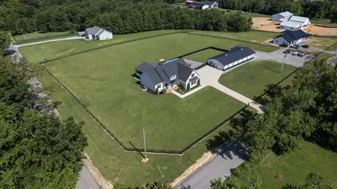 View/Area - 211 Claypool Rd, Bethpage, TN 37022 photo 1 of 1