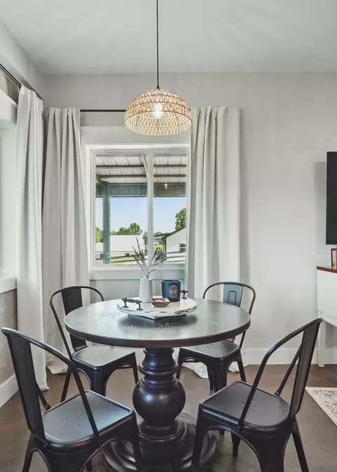 Dining - 211 Claypool Rd, Bethpage, TN 37022 photo 3 of 3