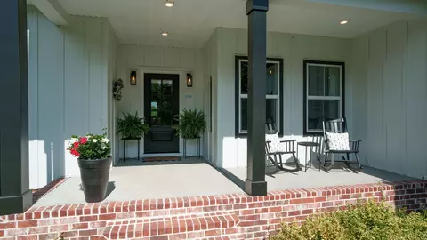 Exterior - 211 Claypool Rd, Bethpage, TN 37022 photo 5 of 22