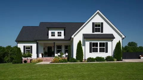 Exterior - 211 Claypool Rd, Bethpage, TN 37022 photo 2 of 22