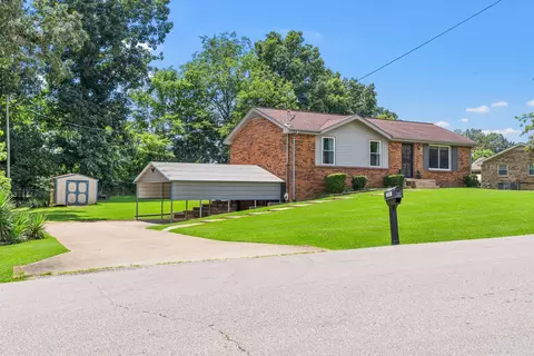 2247 Blakemore Dr, Clarksville, TN 37040