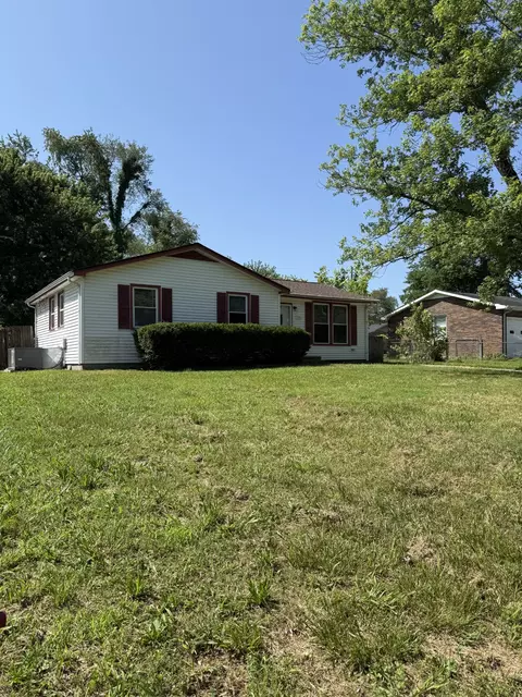 136 Story Book Dr, Clarksville, TN 37042