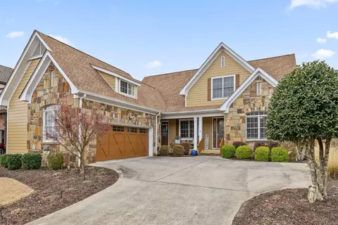 725 Black Creek Dr, Chattanooga, TN 37419