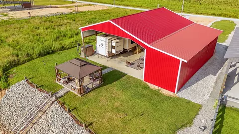 1813 Hardin Bottom River Rd, Clifton, TN 38425