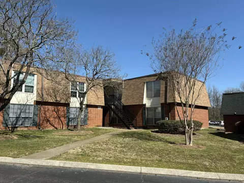 900 Mountain Creek Rd # 271, Chattanooga, TN 37405
