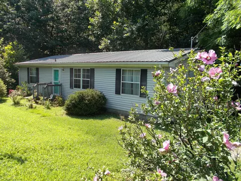 11495 Fisher Rd, Bon Aqua, TN 37025