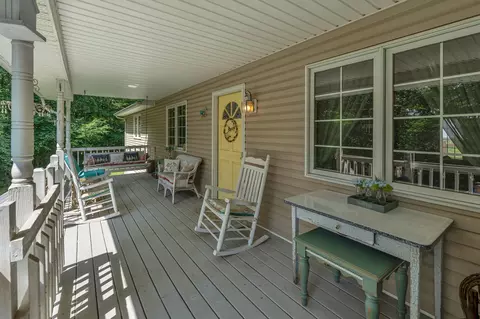 3 Copperas Branch Rd, Leoma, TN 38468