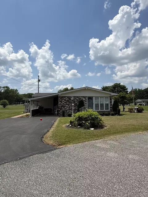 1200 Meadowlark Cir, Lafayette, TN 37083