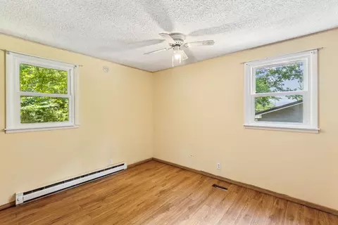 Bedroom - 101 Burnett Rd, Dickson, TN 37055 photo 1 of 2
