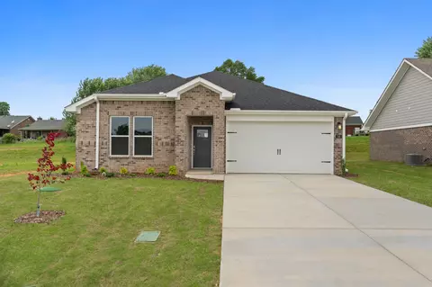 19 Aurora Cir, Fayetteville, TN 37334