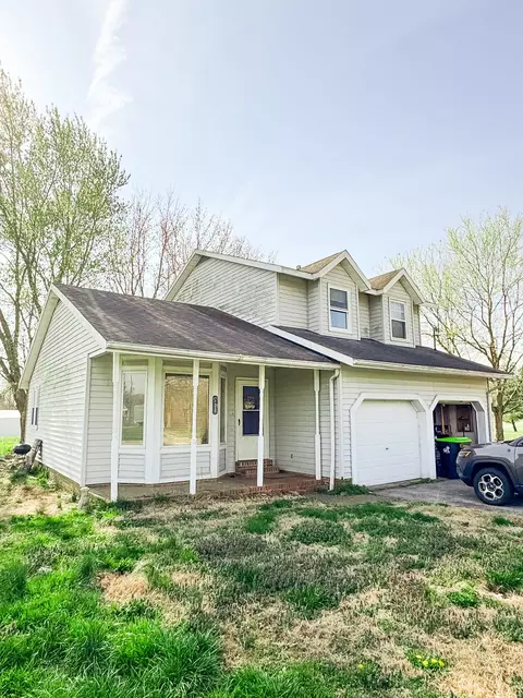 5305 Greenville Rd, Hopkinsville, KY 42240