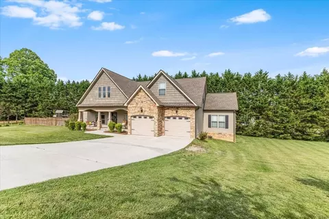 55 E Acorn Dr, Rock Spring, GA 30739 photo 7