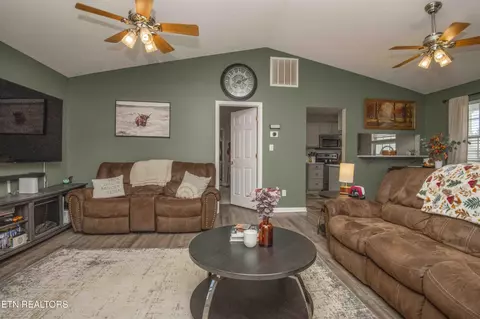 7533 Gary White Rd, Corryton, TN 37721 photo 16