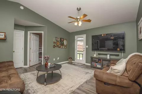 7533 Gary White Rd, Corryton, TN 37721 photo 21