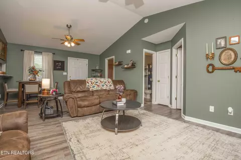 7533 Gary White Rd, Corryton, TN 37721 photo 18