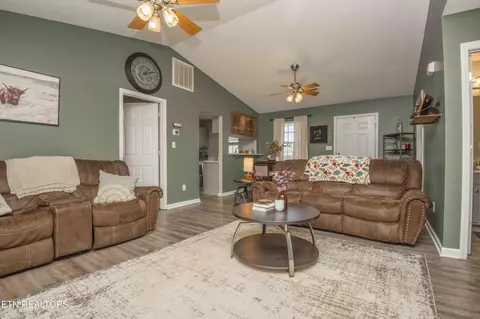 7533 Gary White Rd, Corryton, TN 37721 photo 17