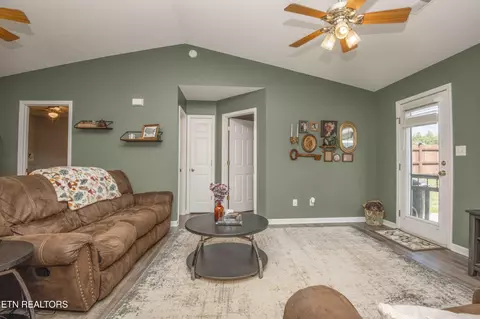 7533 Gary White Rd, Corryton, TN 37721 photo 20