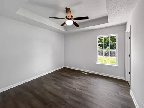Bedroom - 147 Greystone Dr, Springfield, TN 37172 photo 2 of 4