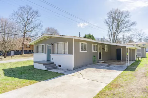 9 Corley Ave, Rossville, GA 30741