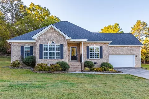 1006 Haven Dr NE, Dalton, GA 30721