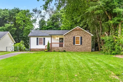115 E St, Clarksville, TN 37042