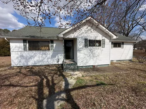 1701 Longview St, Hixson, TN 37343