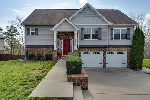 7348 Landlock Dr, Ooltewah, TN 37363
