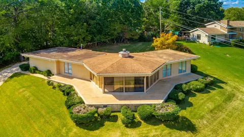 2523 Hunt Heights Dr, Soddy Daisy, TN 37379