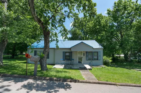 1309 N Jackson St, Athens, TN 37303