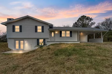 3347 SE Hunt Rd, Cleveland, TN 37323