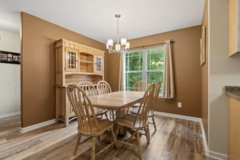 Dining - 414 Grace St, Springfield, TN 37172 photo 2 of 2